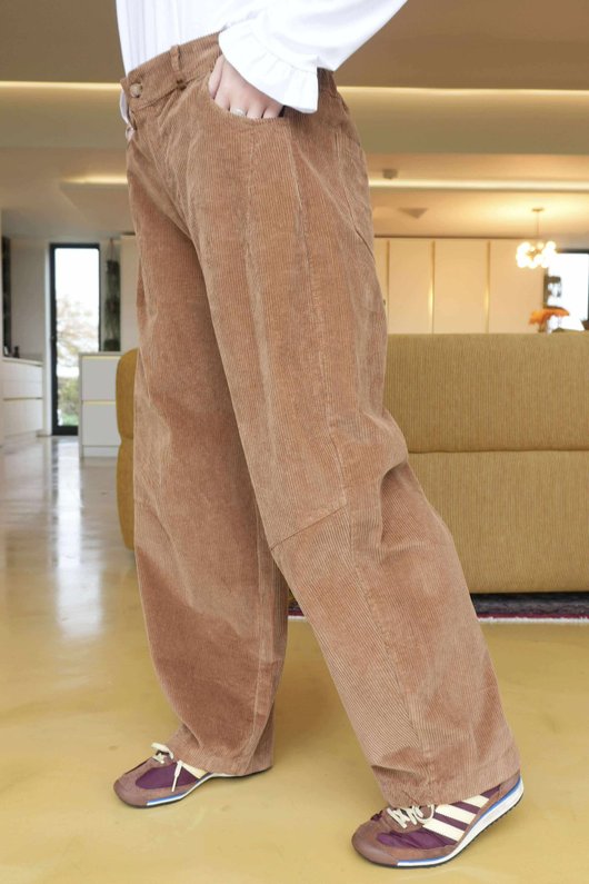 Gilbert Cord Barrel Pant Camel